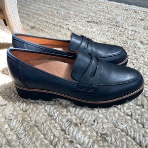 Vionic Cheryl Ii Slip On Loafer leather women’s size 9 slip on navy